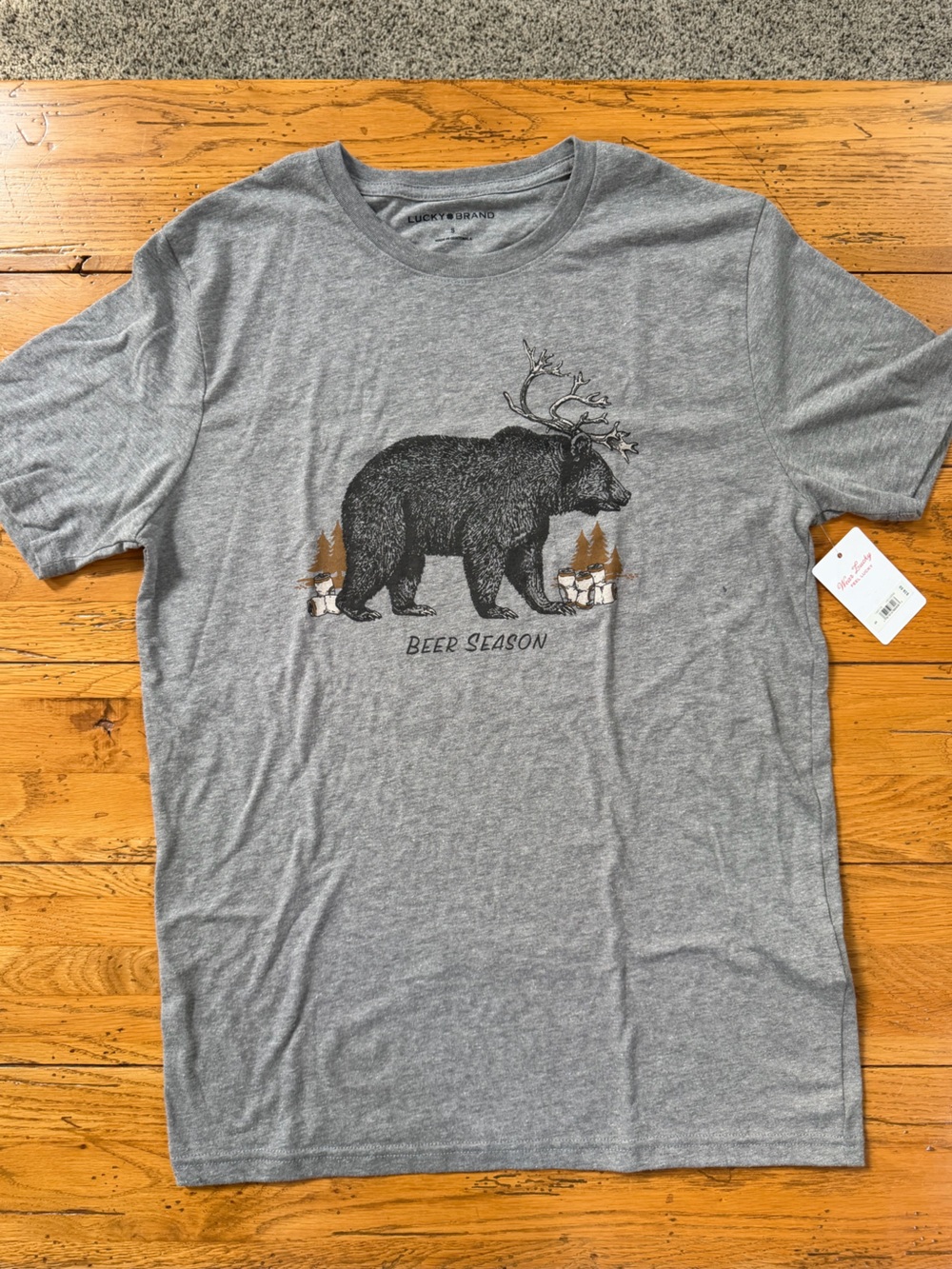 Lucky Brand Gray Graphic 'Beer Season' Bear Tee Mens New NWT sz Small